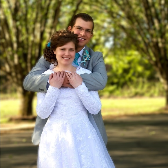 Meet your Posher, Miriam - Picture 1 of 16